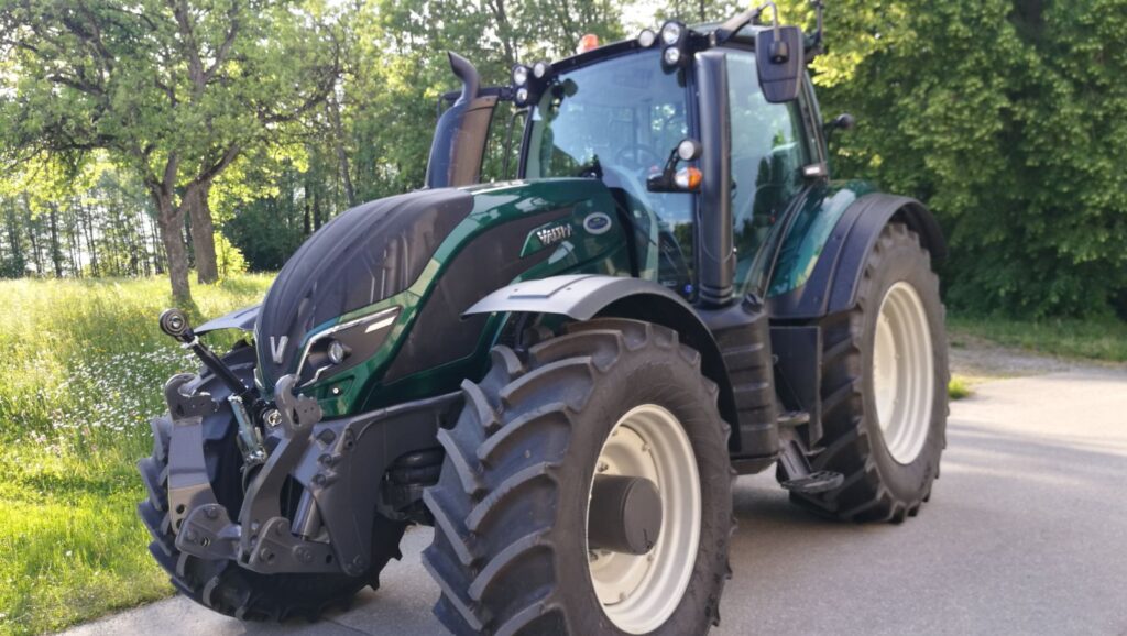 valtra_t254